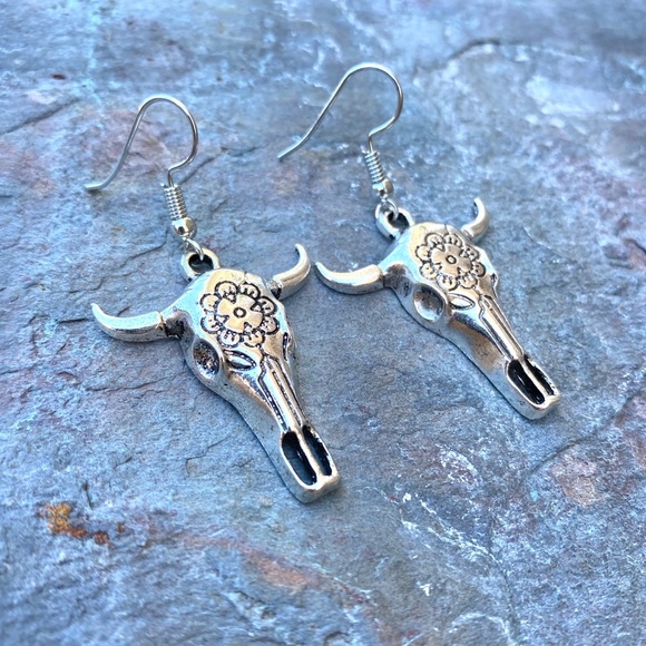 Sundance Jewelry - Sundance silver steer EARRINGS bull head longhorn cow skull steerhead western